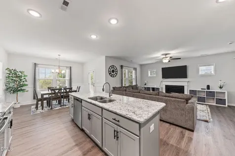 202 Ziggy Way Raeford NC 28376