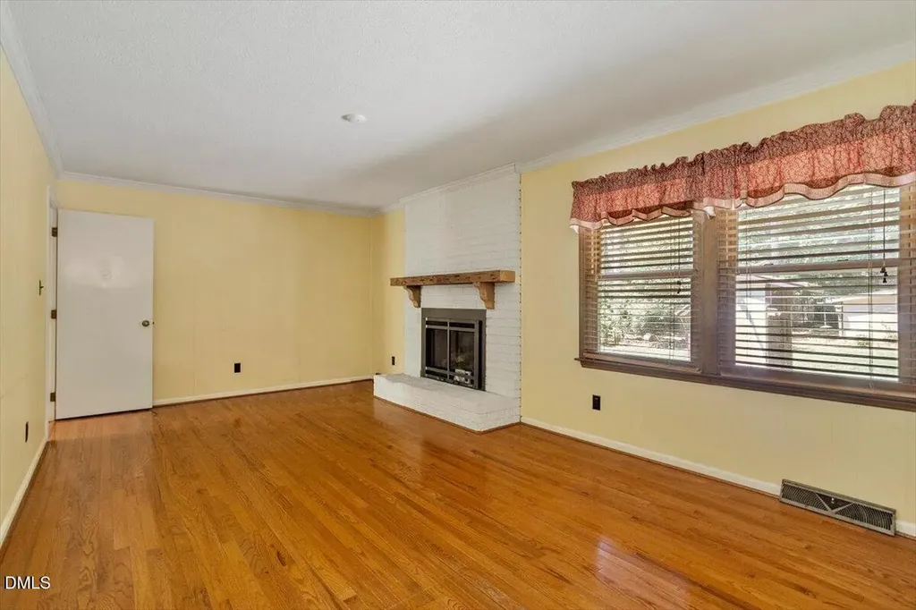 1621 Stonehurst Road Raleigh NC 27607
