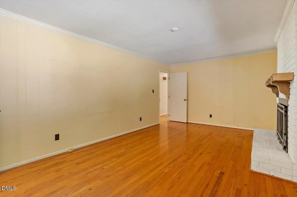 1621 Stonehurst Road Raleigh NC 27607