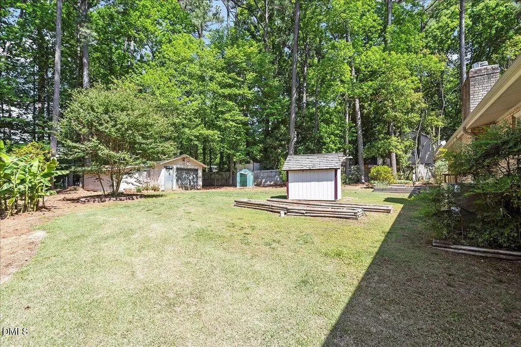 1621 Stonehurst Road Raleigh NC 27607