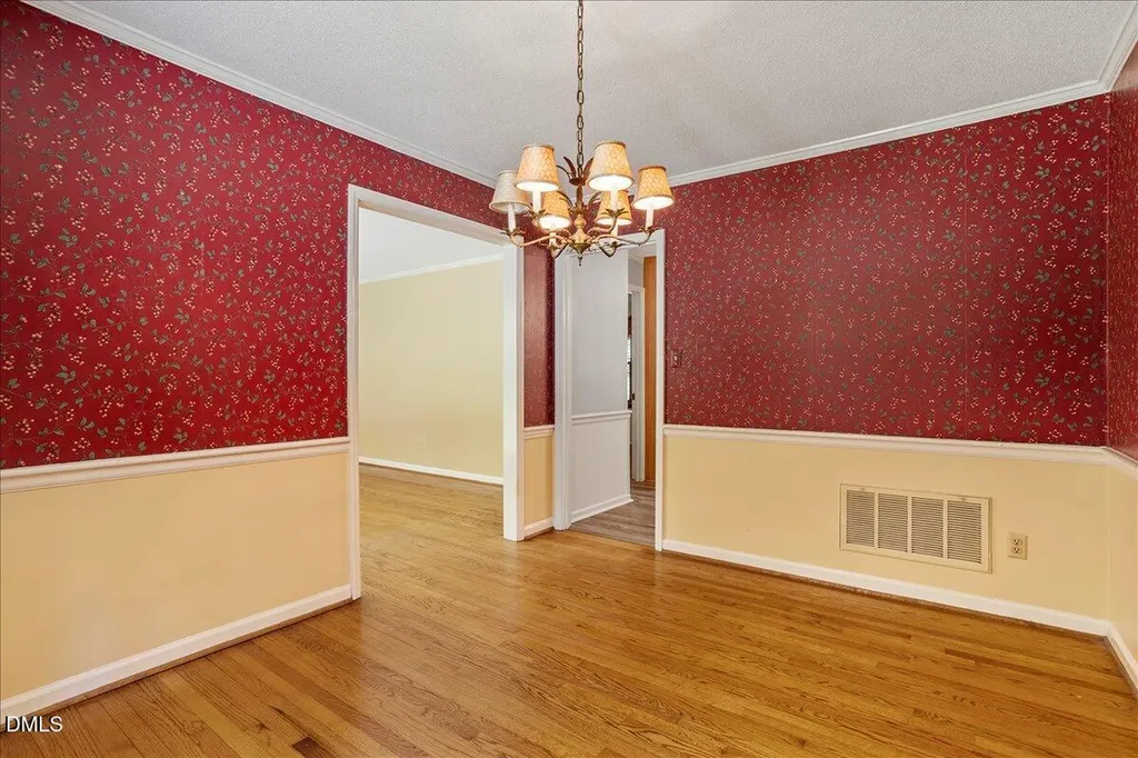 1621 Stonehurst Road Raleigh NC 27607