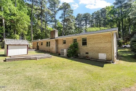 1621 Stonehurst Road Raleigh NC 27607