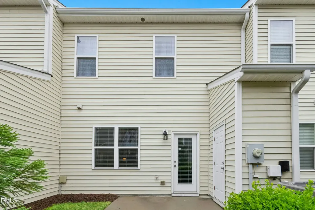 8807 Commons Townes Drive Raleigh NC 27616