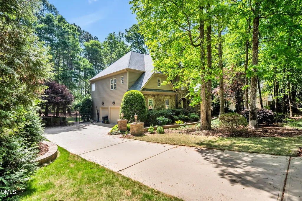 10002 Adirondack Way Chapel Hill NC 27517