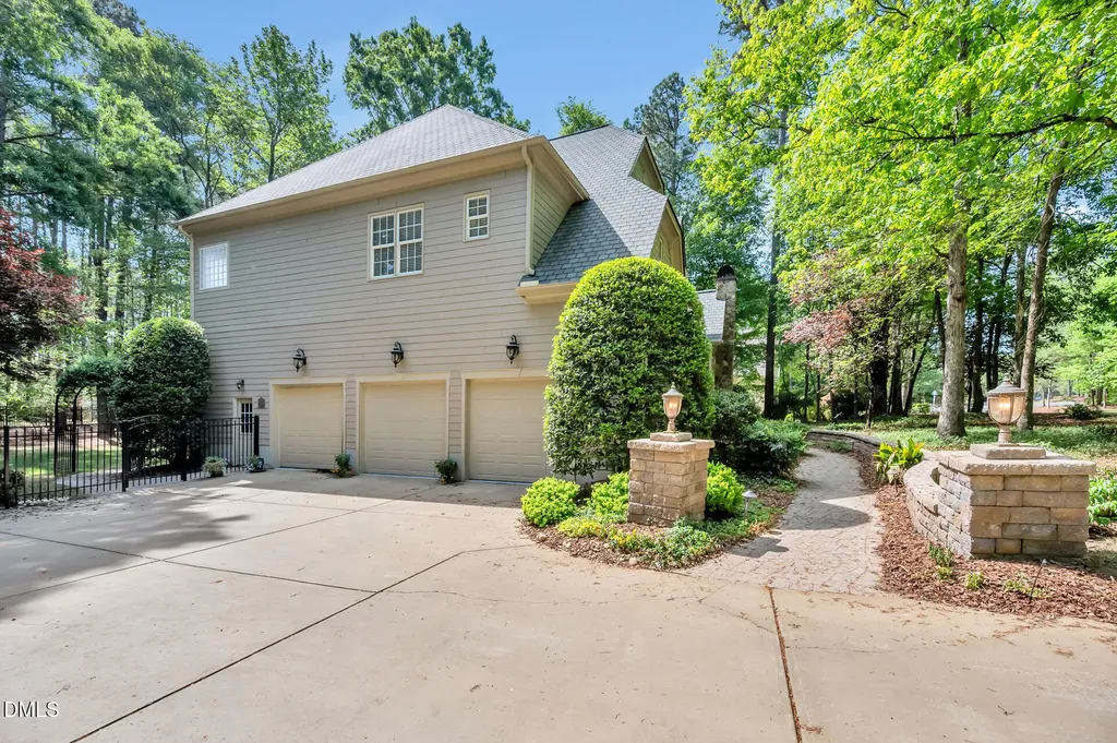10002 Adirondack Way Chapel Hill NC 27517
