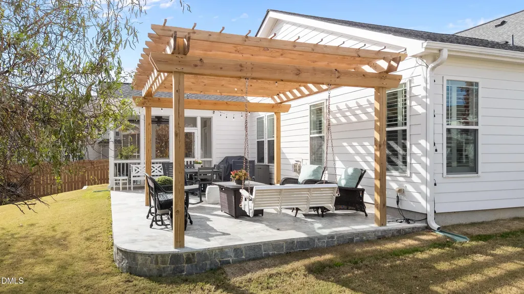734 Kerr Lake Drive Fuquay Varina NC 27526