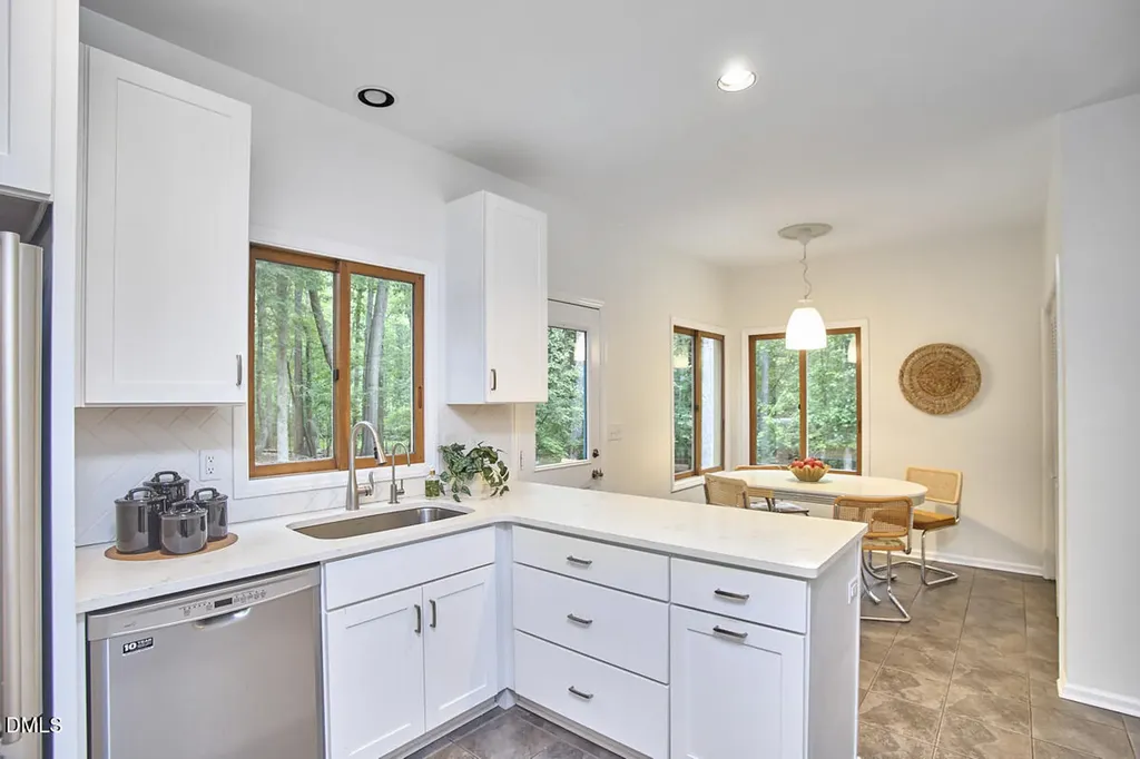 1311 Tallyho Trail Chapel Hill NC 27516