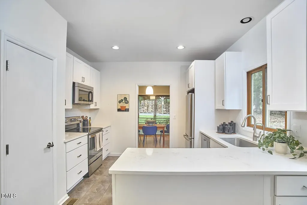 1311 Tallyho Trail Chapel Hill NC 27516
