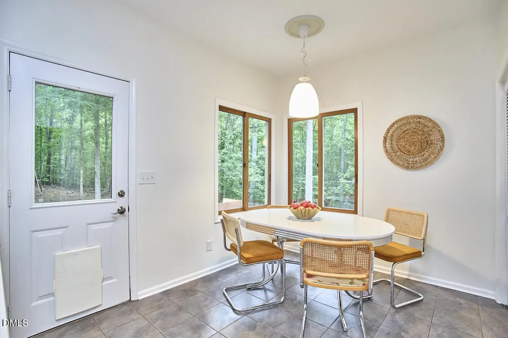 1311 Tallyho Trail Chapel Hill NC 27516