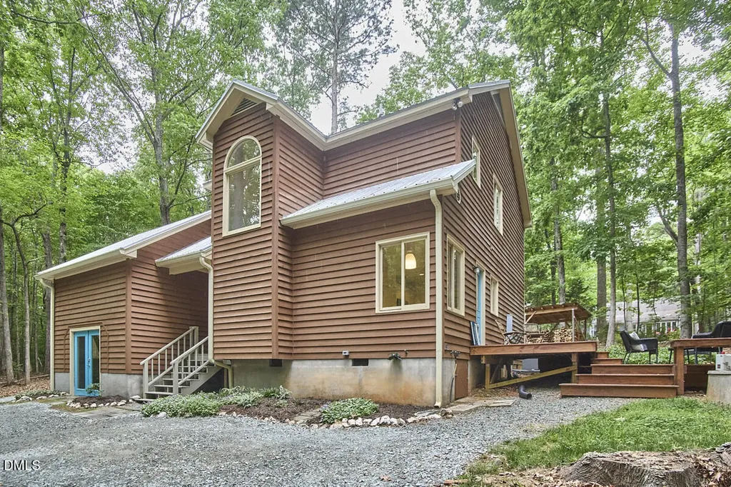 1311 Tallyho Trail Chapel Hill NC 27516