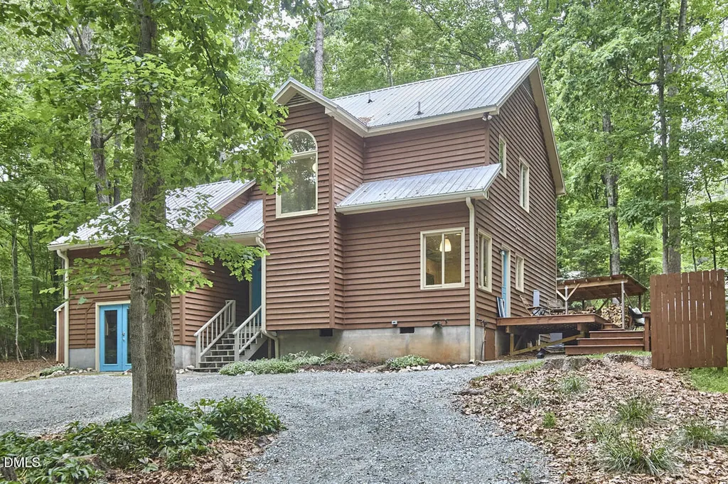 1311 Tallyho Trail Chapel Hill NC 27516