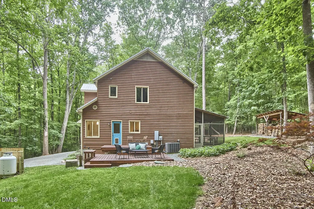 1311 Tallyho Trail Chapel Hill NC 27516