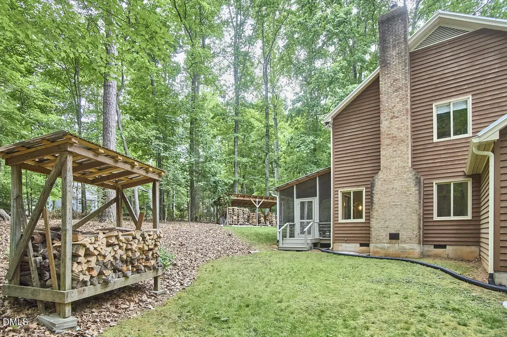 1311 Tallyho Trail Chapel Hill NC 27516