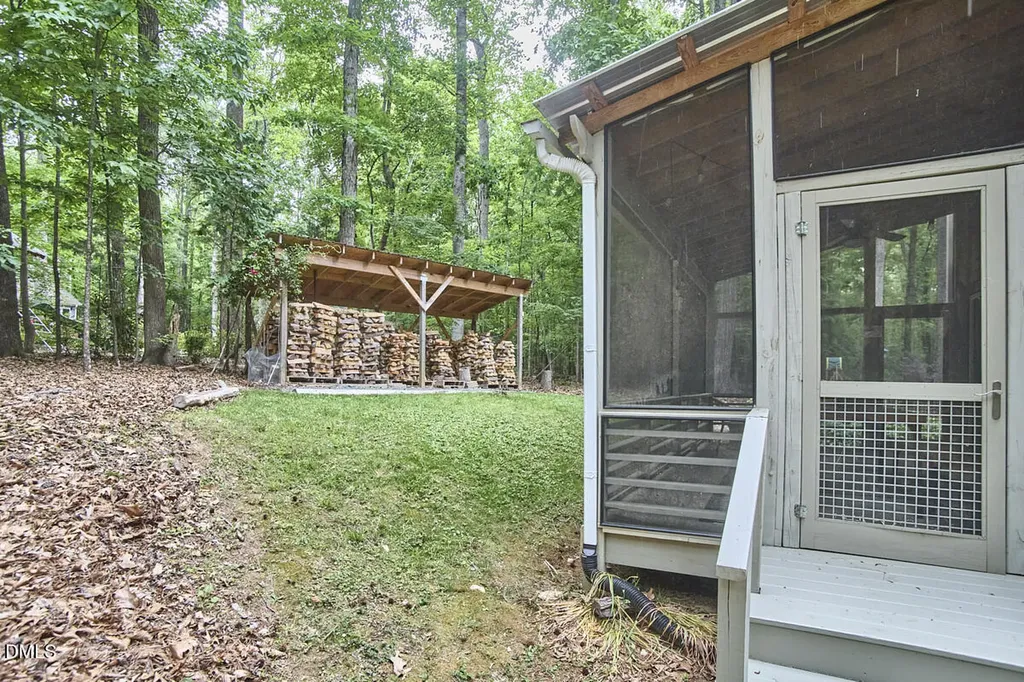 1311 Tallyho Trail Chapel Hill NC 27516