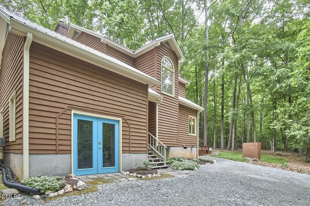 1311 Tallyho Trail Chapel Hill NC 27516