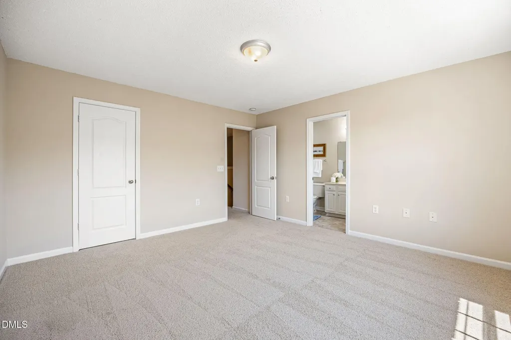 379 E Willhaven Drive Fuquay Varina NC 27526