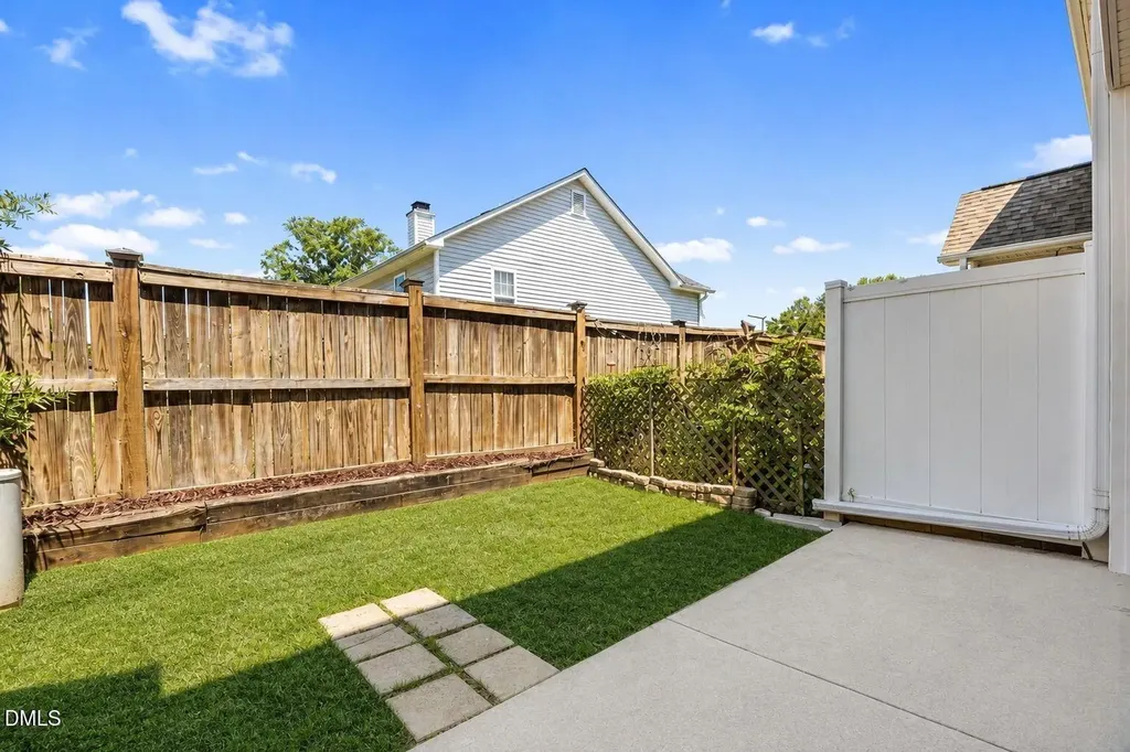 379 E Willhaven Drive Fuquay Varina NC 27526