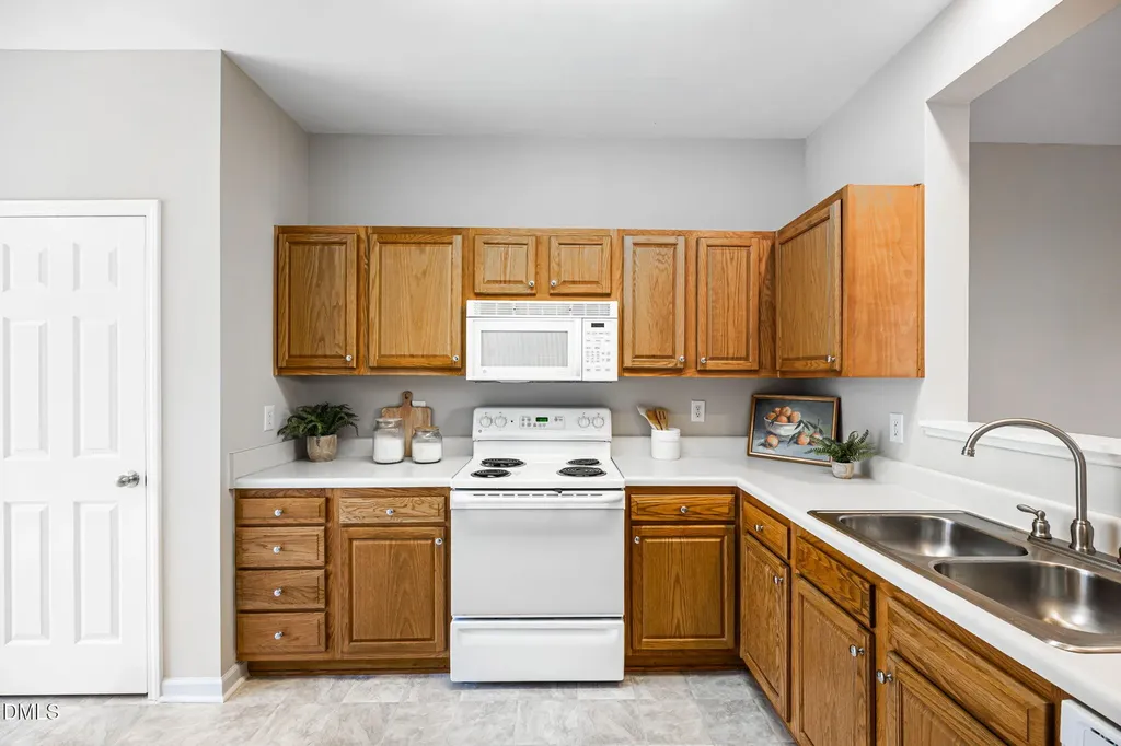 379 E Willhaven Drive Fuquay Varina NC 27526