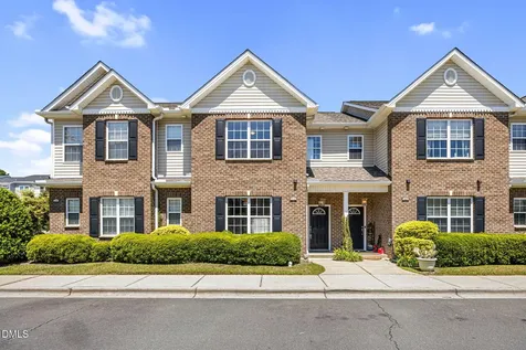 379 E Willhaven Drive Fuquay Varina NC 27526
