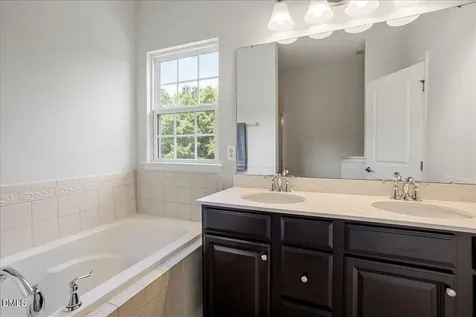 1152 Boxcar Way Apex NC 27502
