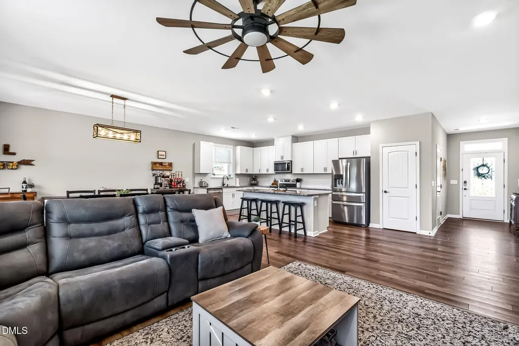 434 Windy Farm Drive Fuquay Varina NC 27526