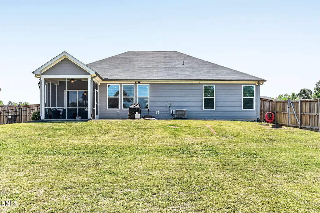 434 Windy Farm Drive Fuquay Varina NC 27526