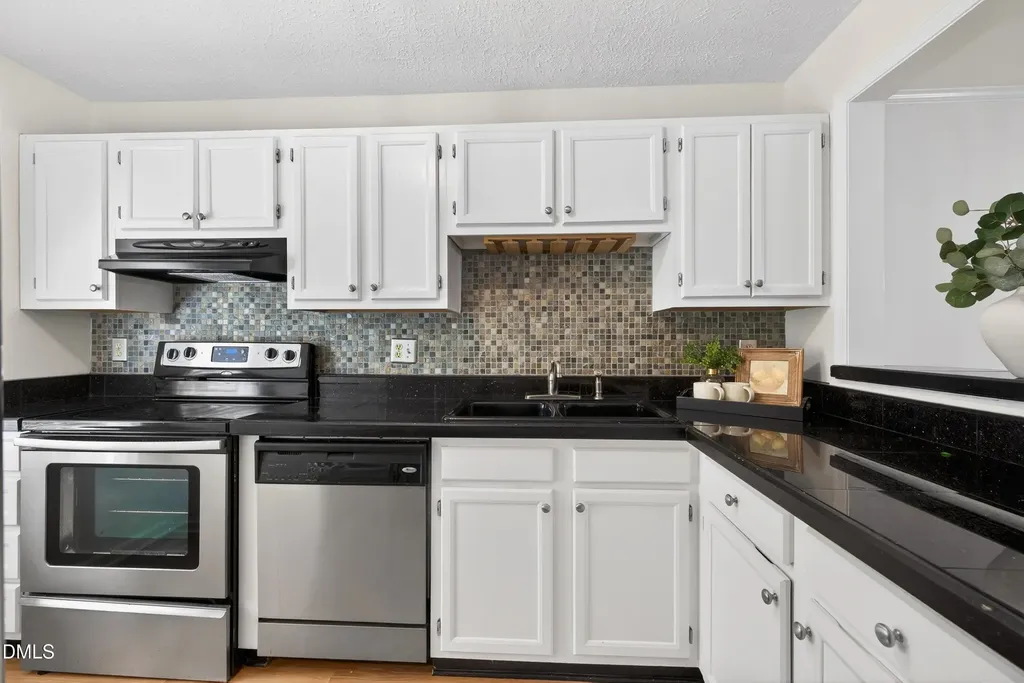 112 Broad Leaf Circle Raleigh NC 27613