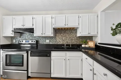 112 Broad Leaf Circle Raleigh NC 27613