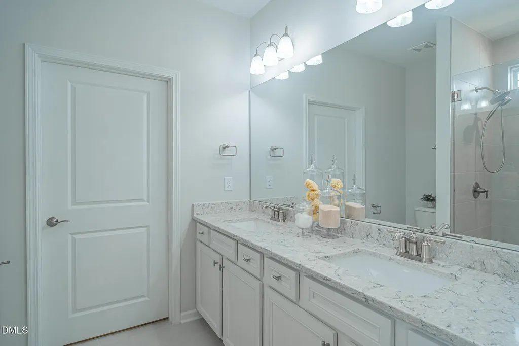8208 White Star Drive Fuquay Varina NC 27526