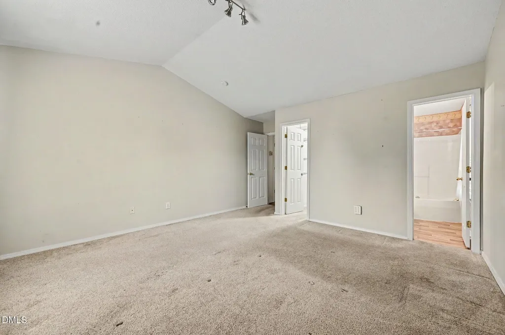 1016 Penncross Drive Raleigh NC 27610