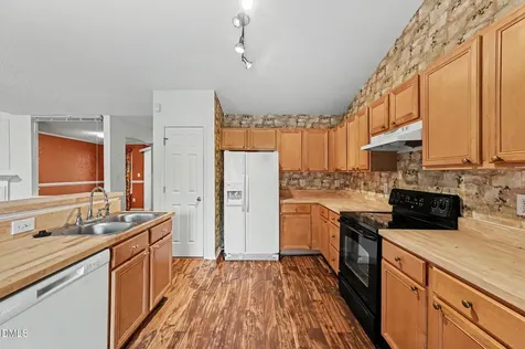 1016 Penncross Drive Raleigh NC 27610