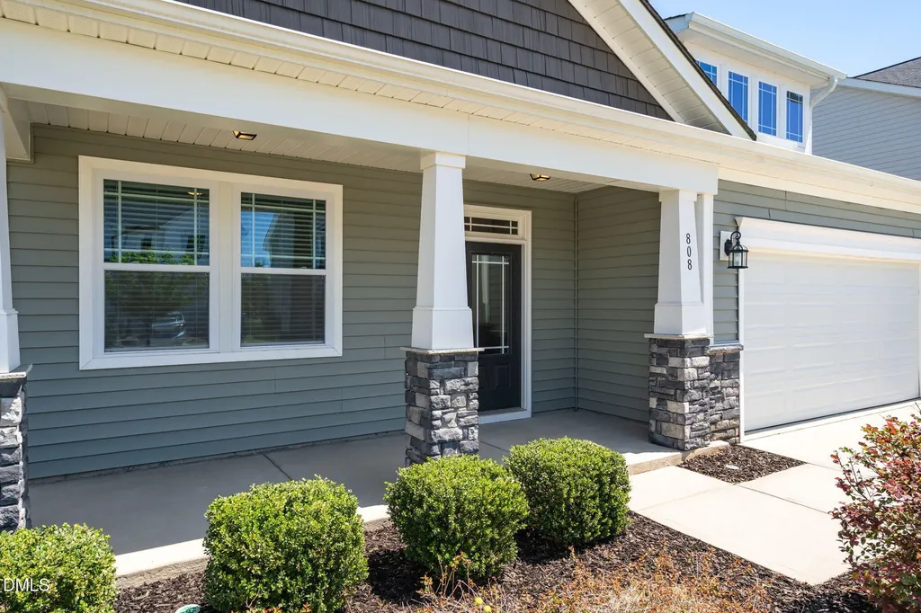 808 Briar Gate Drive Holly Springs NC 27540