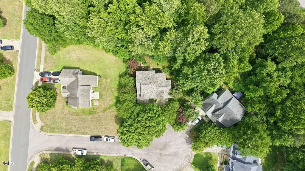 105 Little Meadow Court Holly Springs NC 27540