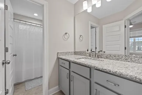 41 Lockhaven Drive Garner NC 27529