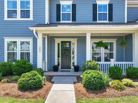 208 Cedar Wren Lane Holly Springs NC 27540