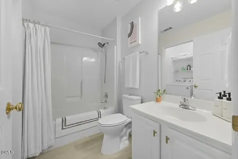 158 Westmont Drive Winston-salem NC 27104