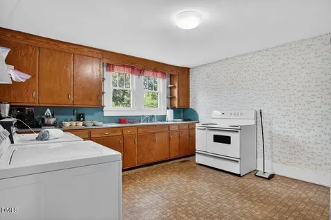 558 Rowland Street Henderson NC 27536
