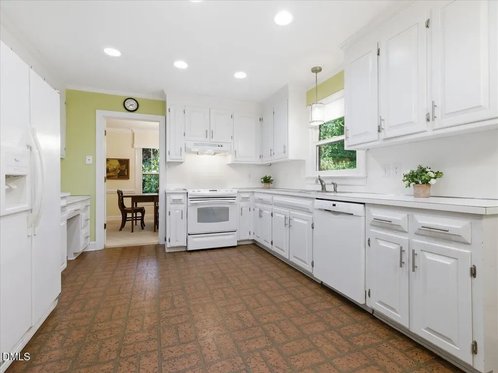 5209 Dutchman Drive Raleigh NC 27606