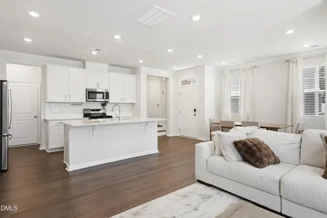 1836 Alpine Summer Lane Apex NC 27502
