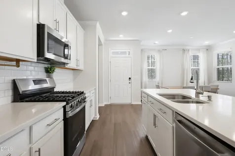 1836 Alpine Summer Lane Apex NC 27502