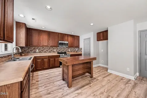117 Oakchest Court Durham NC 27703