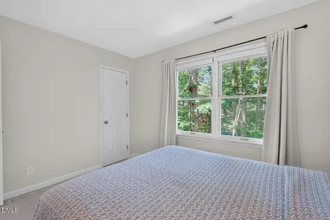 21 Thorne Ridge Drive Durham NC 27713