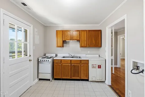 2324 Bernard Street Raleigh NC 27608