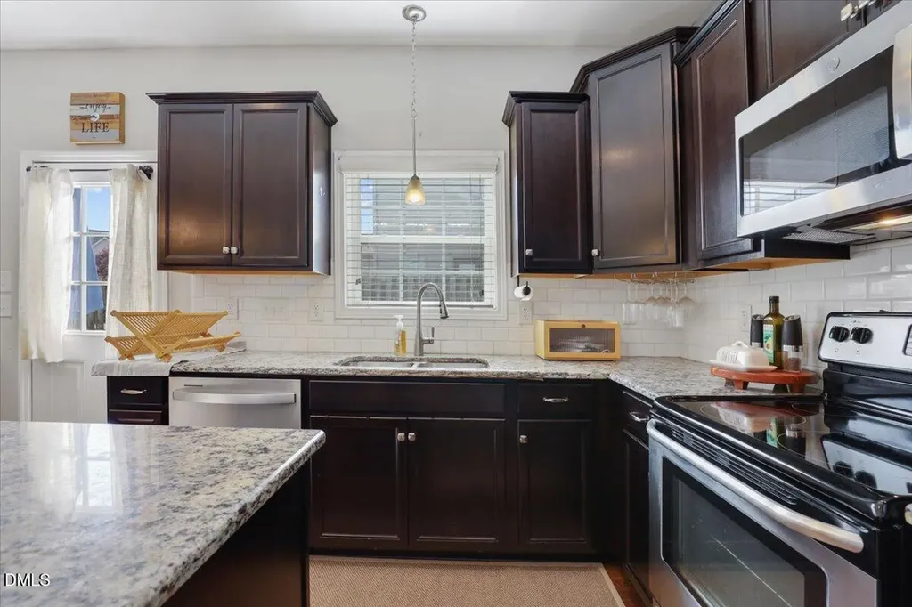 27 Heron Point Way Garner NC 27529