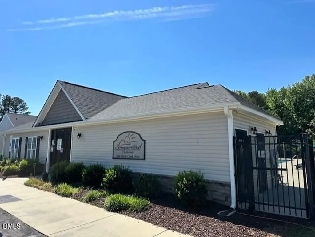 27 Heron Point Way Garner NC 27529
