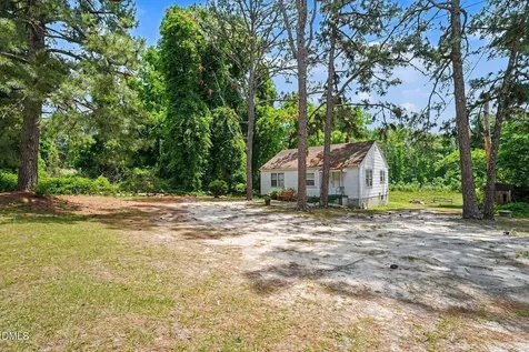 399 Army Road Raeford NC 28376