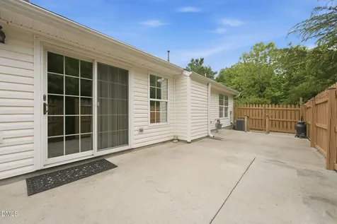 2204 Sweetbay Circle Burlington NC 27215