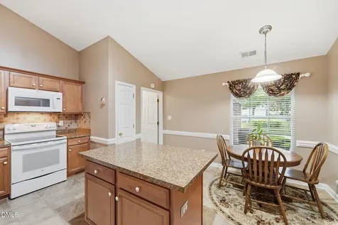 2204 Sweetbay Circle Burlington NC 27215