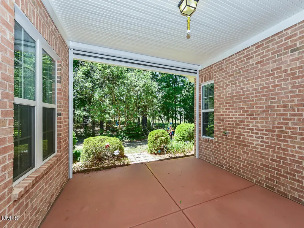 242 Hales Wood Road Chapel Hill NC 27517