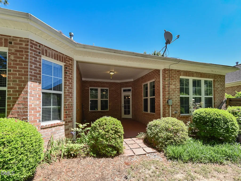 242 Hales Wood Road Chapel Hill NC 27517